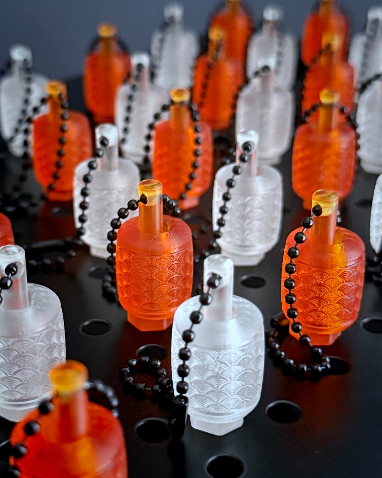 SEIGAIHA BEAD AND KEEPER LANTERN (CLEAR)