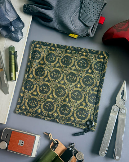 GOLDEN FORTUNE HANDKERCHIEF (XL) - EDC HANK