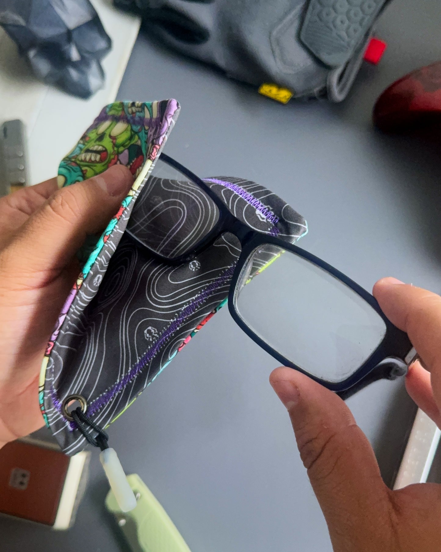 BRAINZ HANDKERCHIEF (MINI) - EDC HANK