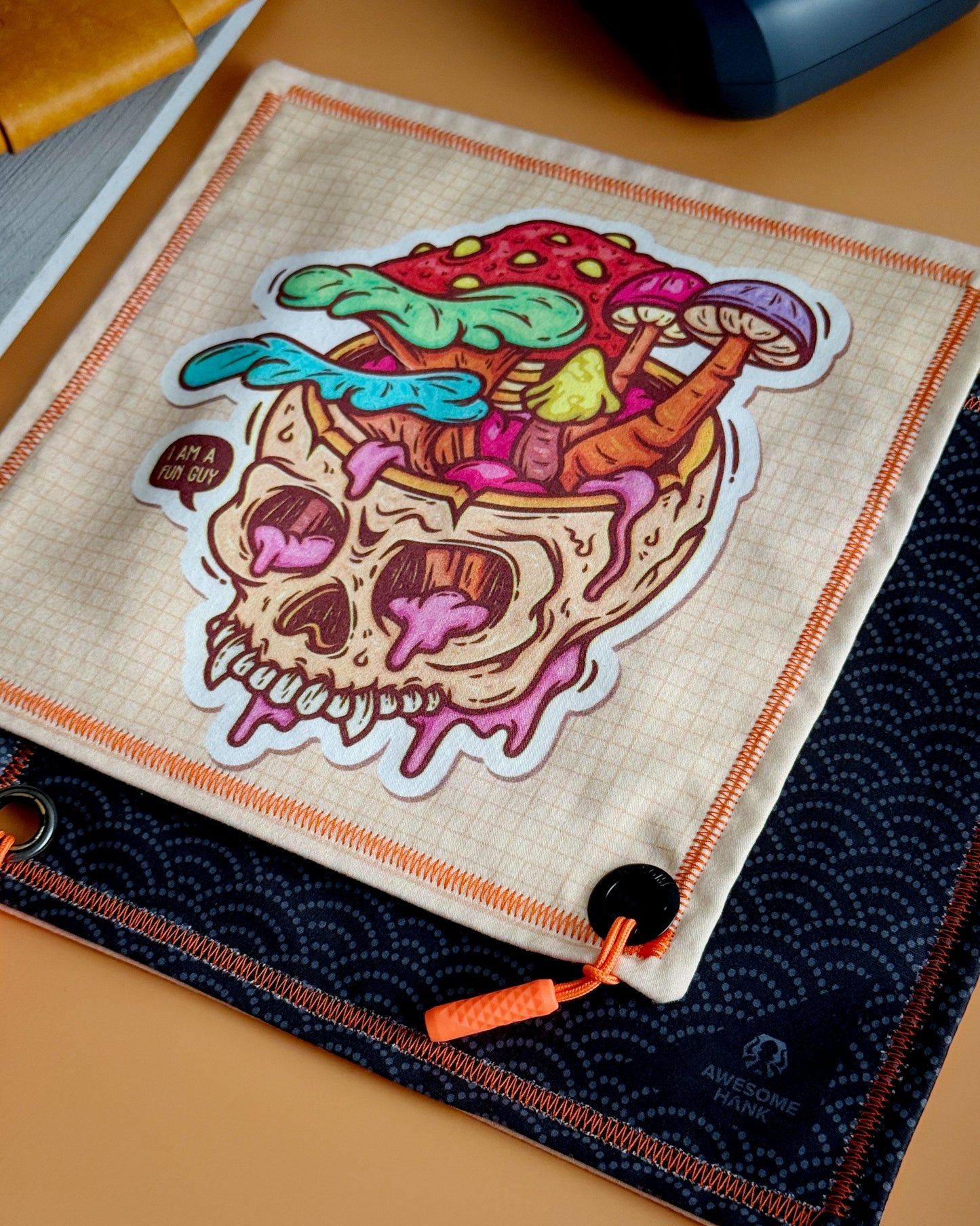 FUN GUY HANDKERCHIEF (XL) - EDC HANK