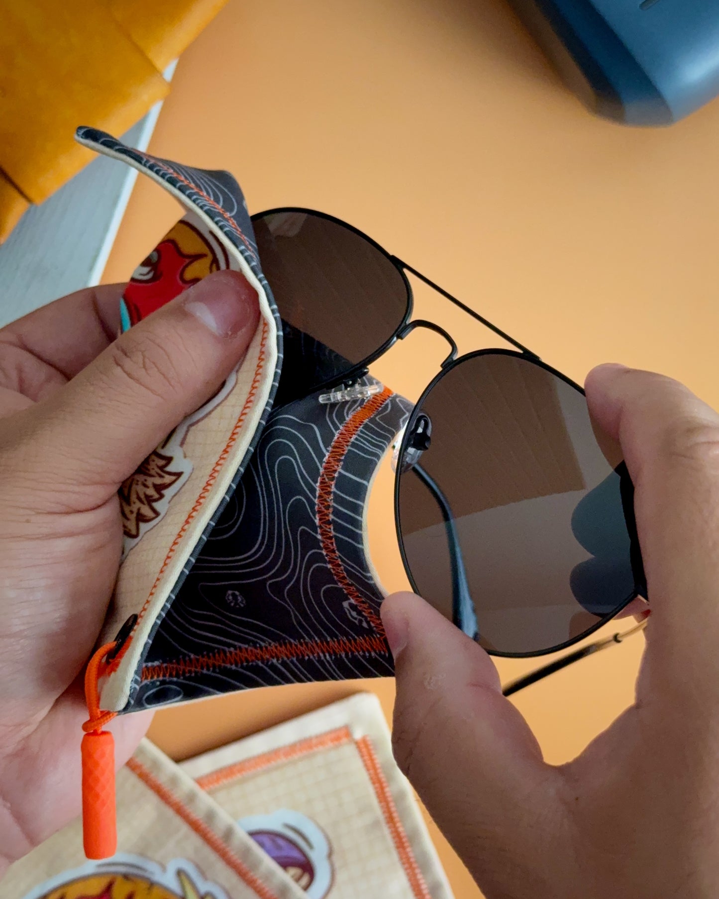 RACIN CHICKEN HANDKERCHIEF (MINI) - EDC HANK