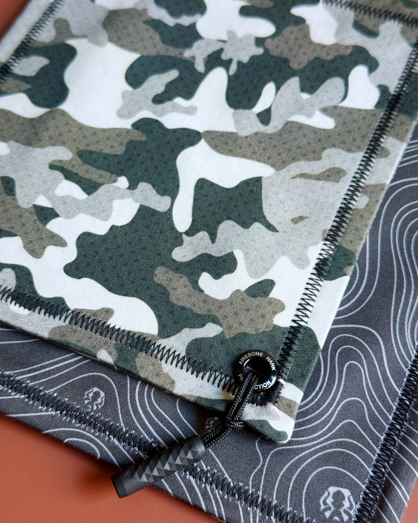 GRAYSCALE CAMO HANDKERCHIEF (MINI) - EDC HANK