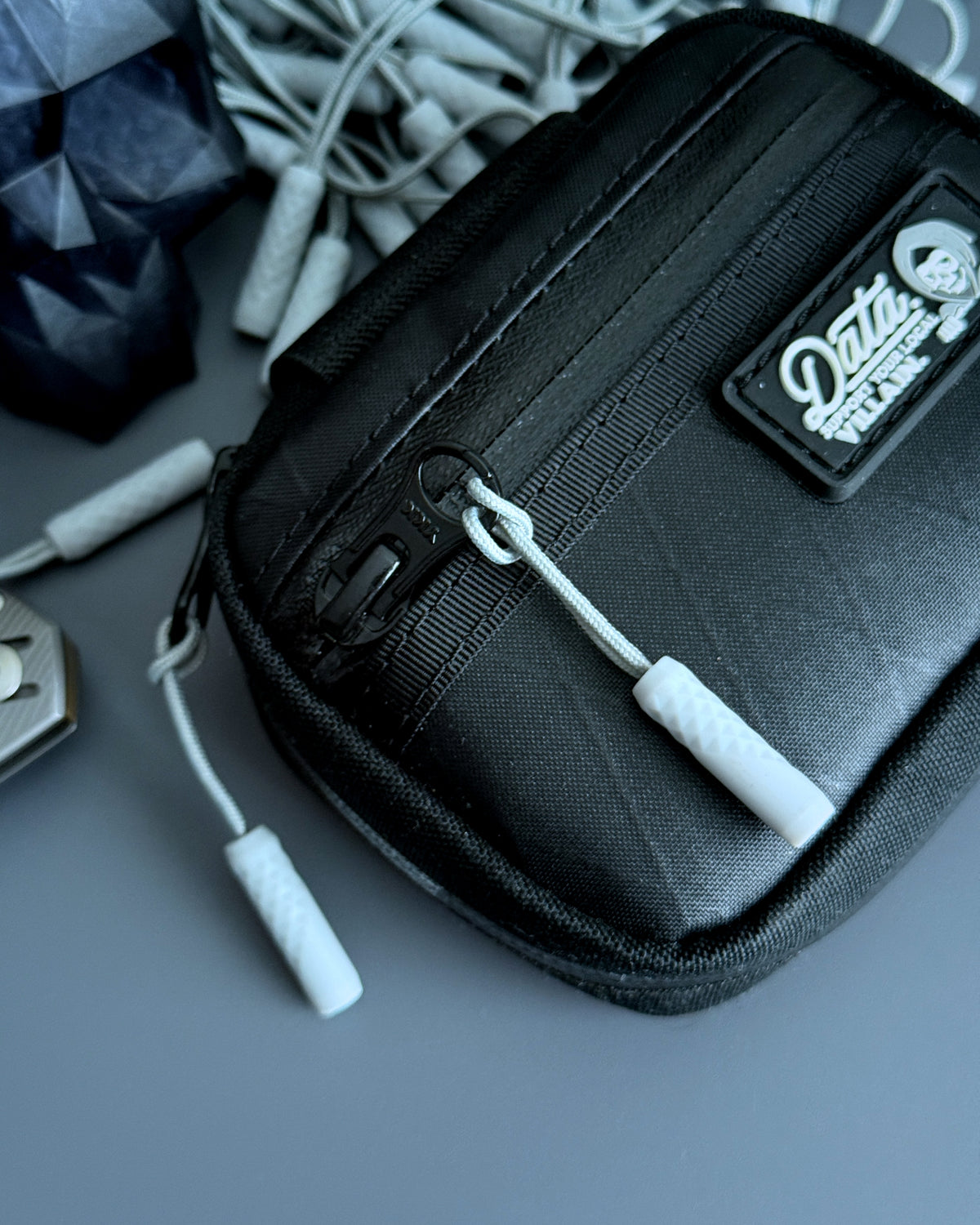 ZIPPER NUNCHUCKS 4-PACK (LIGHT GRAY)