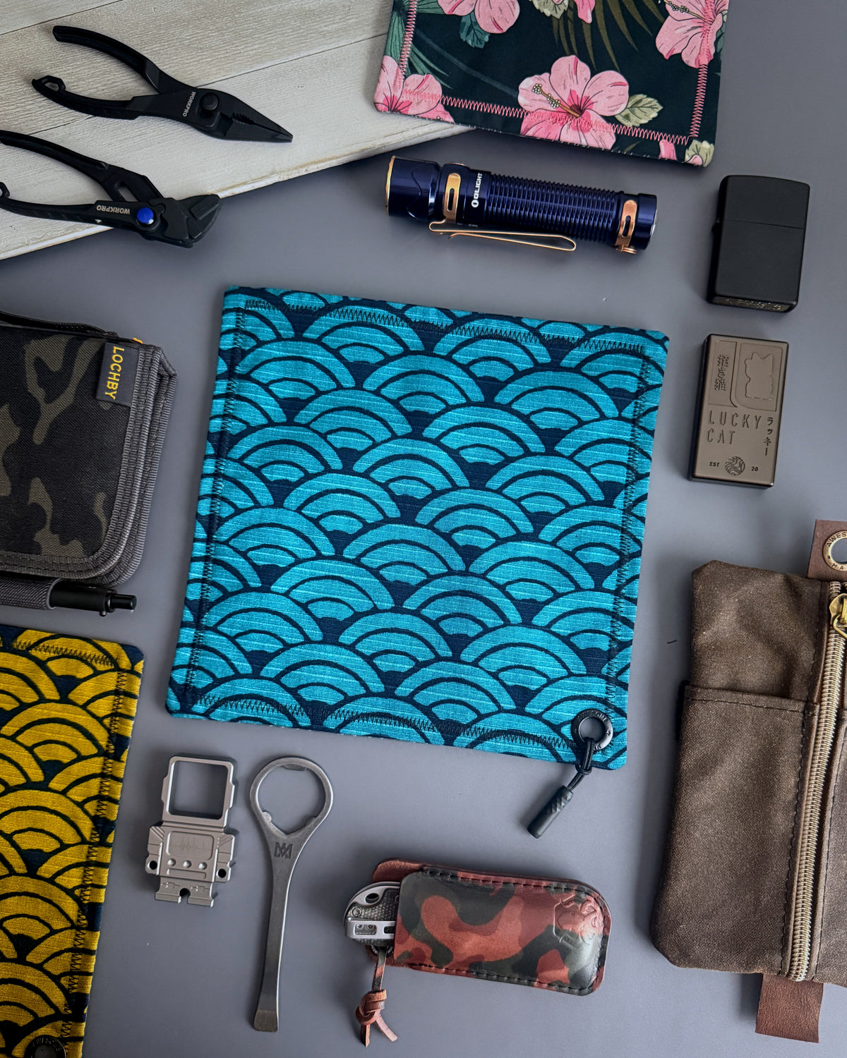 OONAMI TEAL WAVE HANDKERCHIEF (XL) - EDC HANK