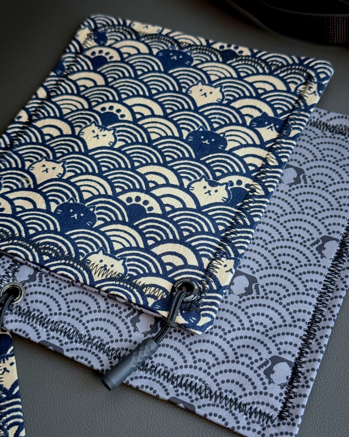 CAT WAVES NAVY HANDKERCHIEF (MINI) - EDC HANK