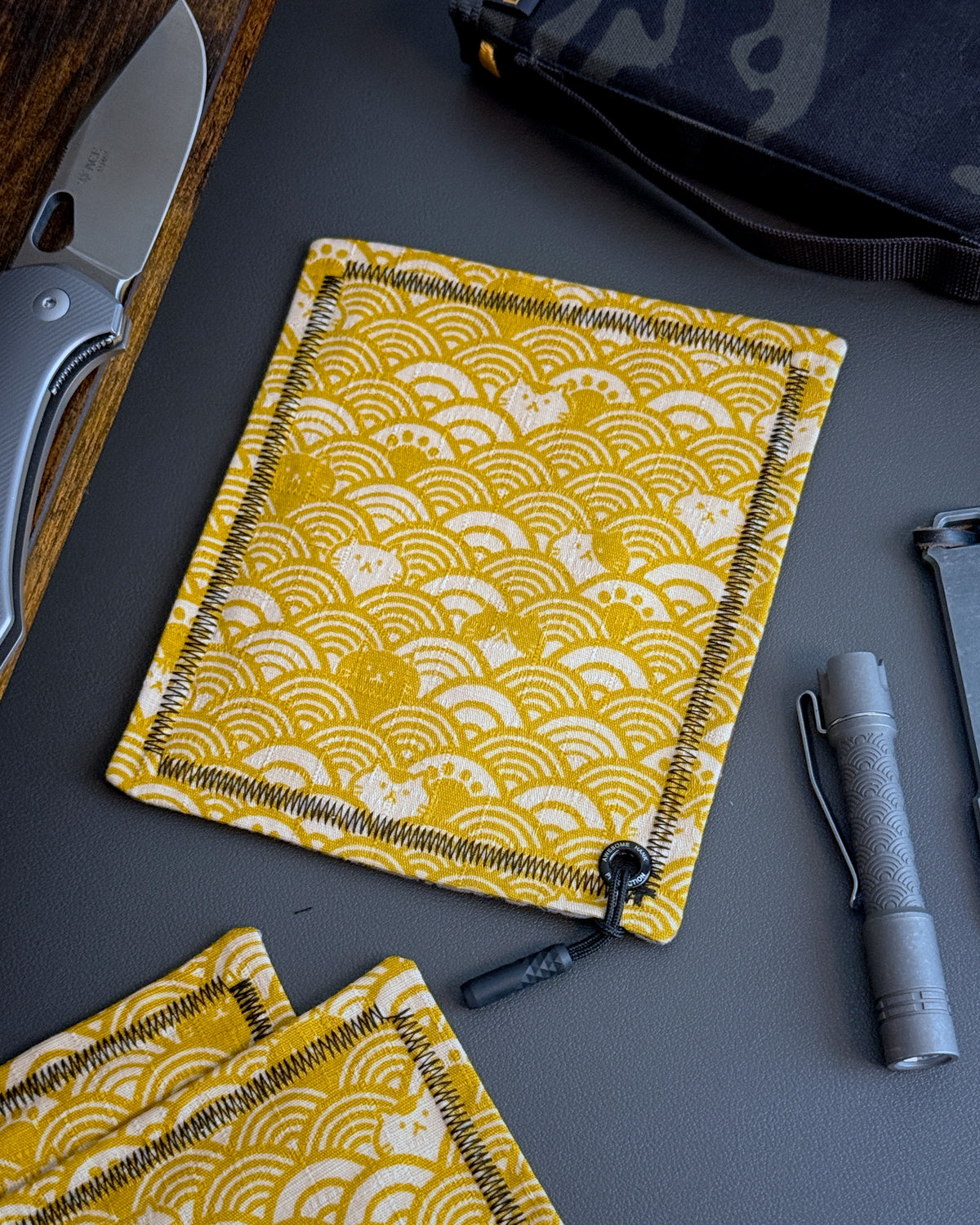 CAT WAVES YELLOW HANDKERCHIEF (MINI) - EDC HANK