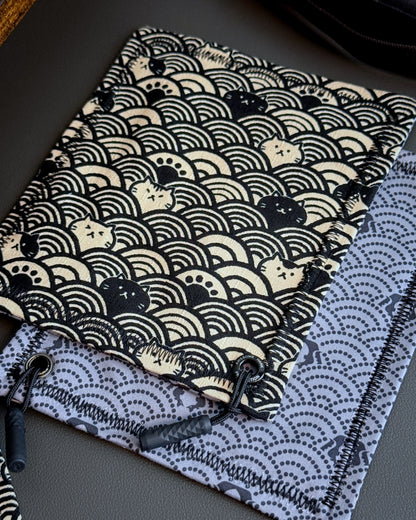 CAT WAVES B&W HANDKERCHIEF (MINI) - EDC HANK