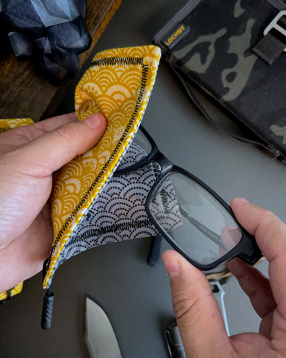 CAT WAVES YELLOW HANDKERCHIEF (MINI) - EDC HANK