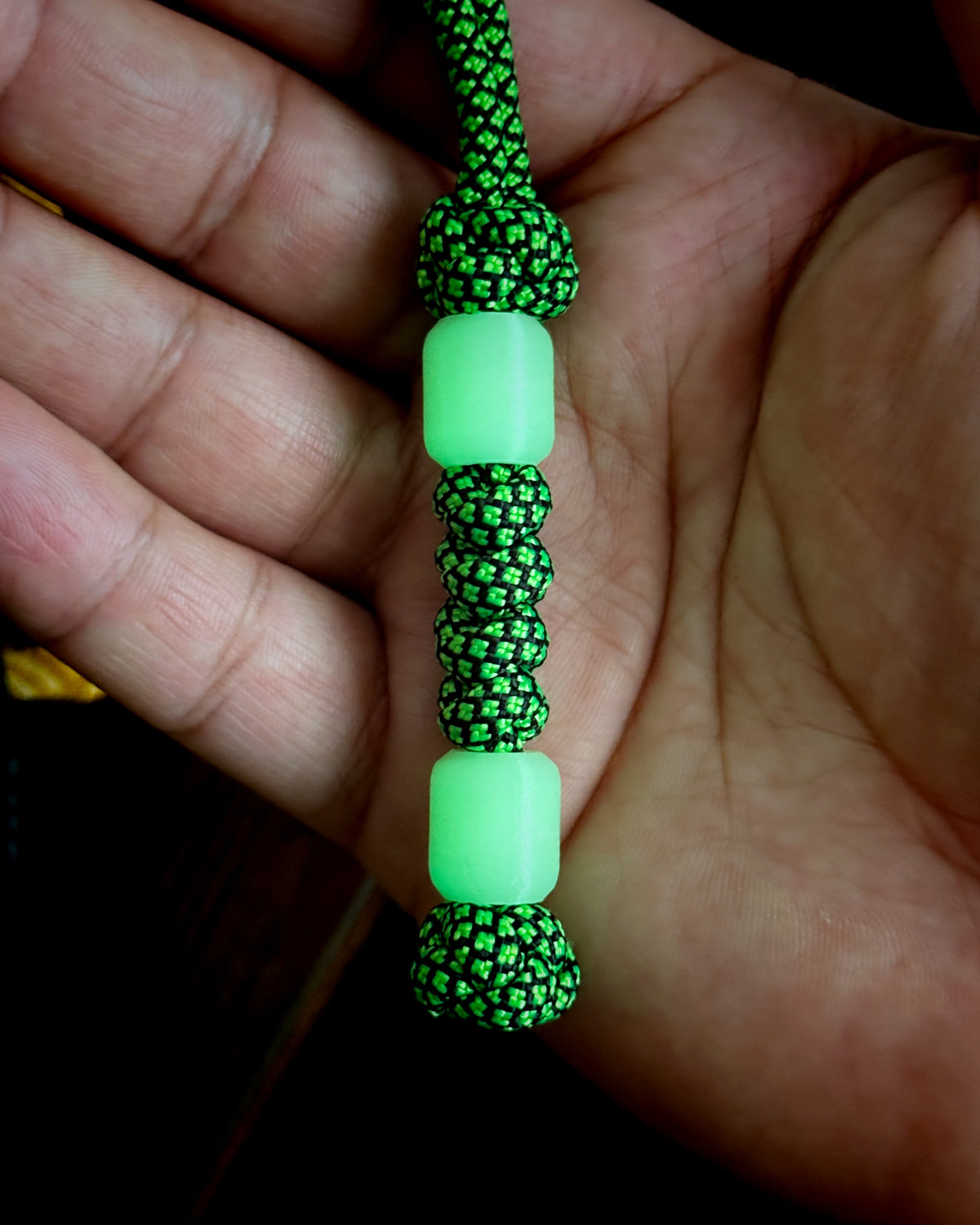 EVERFORGE GREEN-GLOW BARREL LANYARD