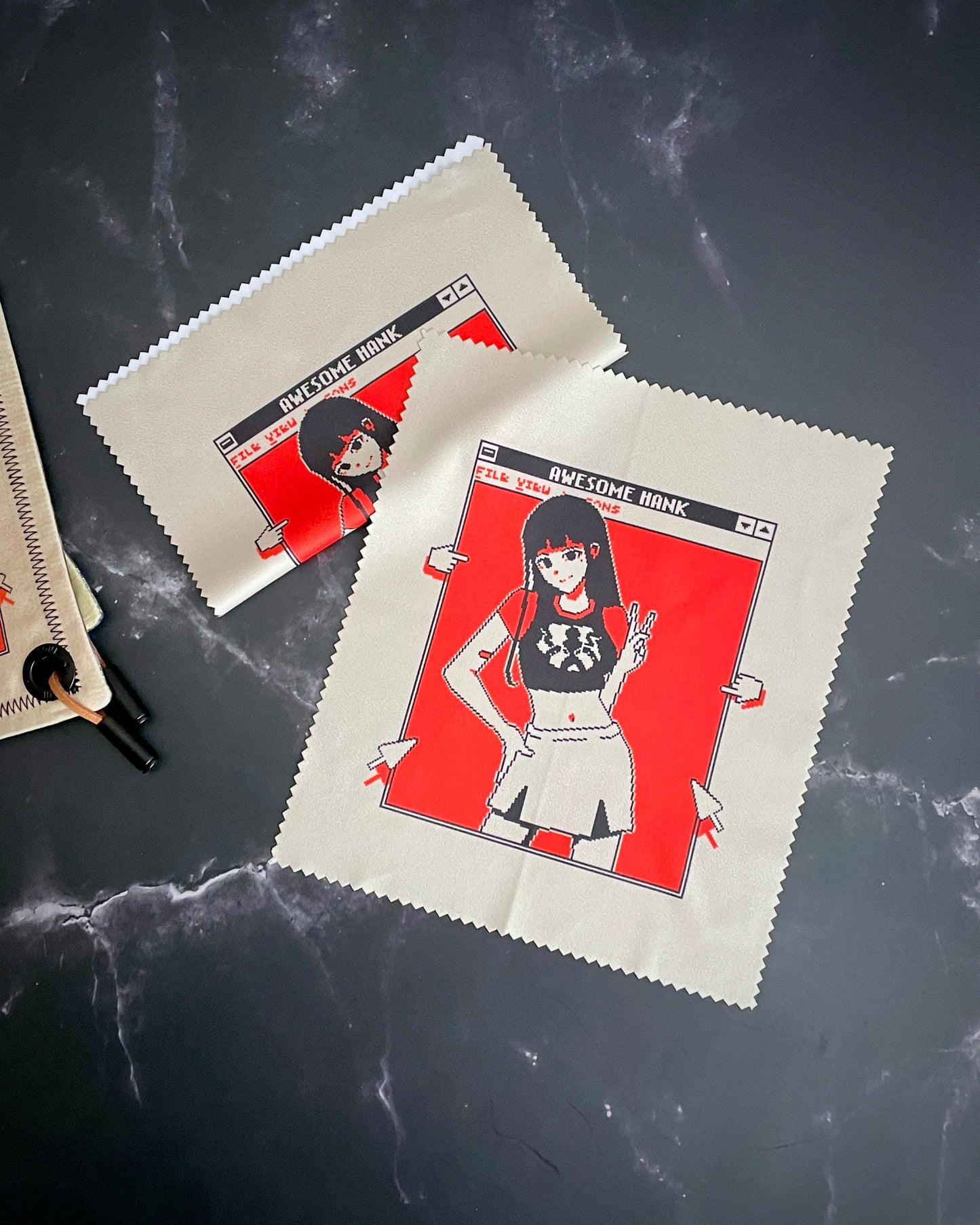 8-BIT GIRL MICROFIBER CLOTH