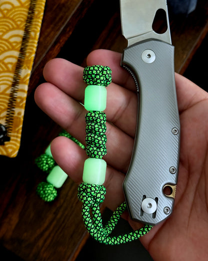 EVERFORGE GREEN-GLOW BARREL LANYARD