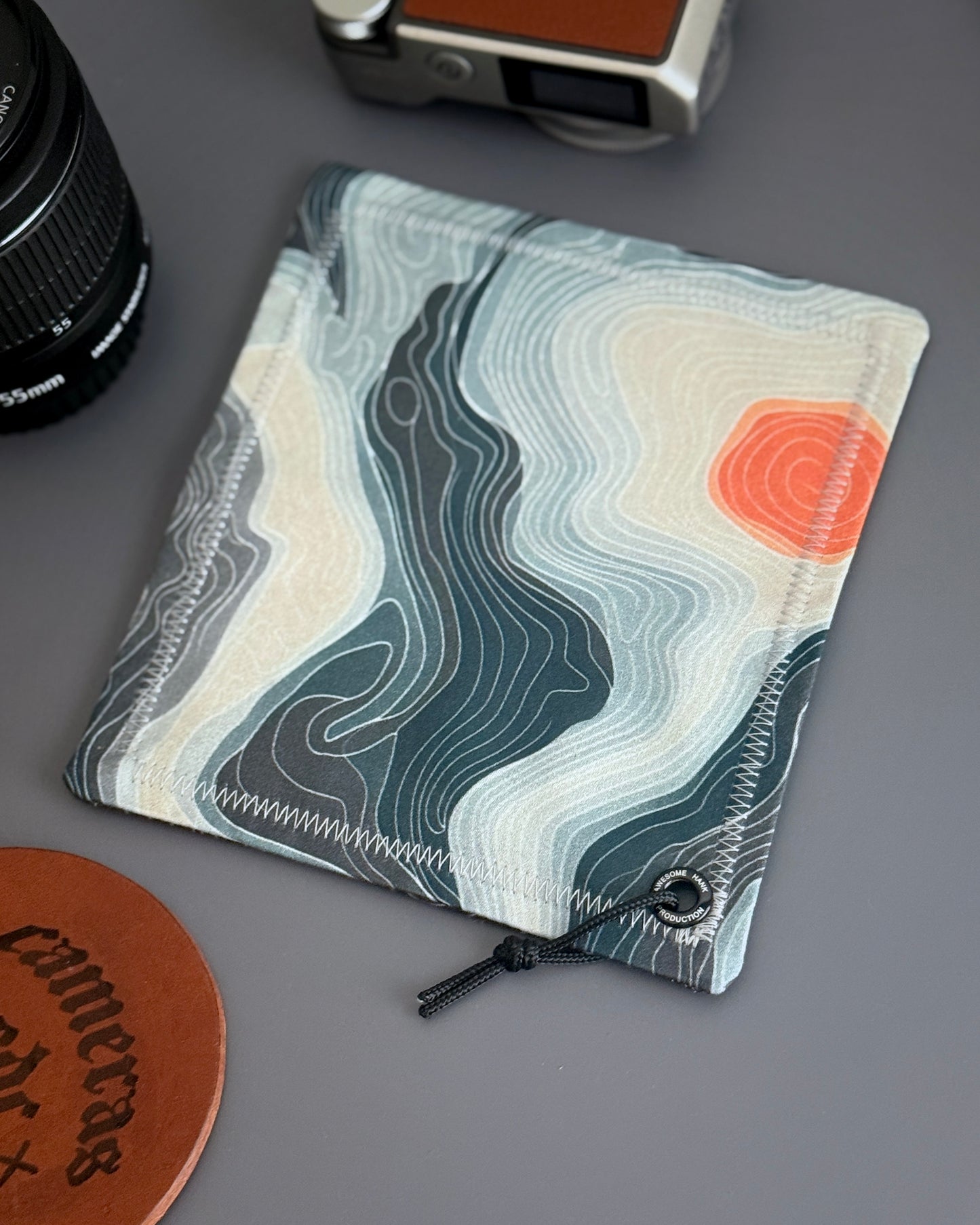 ASHEN HANDKERCHIEF