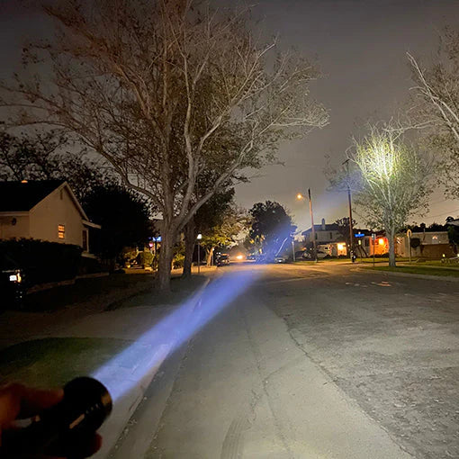 DAPPER DESIGN DART MINI POCKET THROWER FLASHLIGHT W/ EXTENSION TUBE